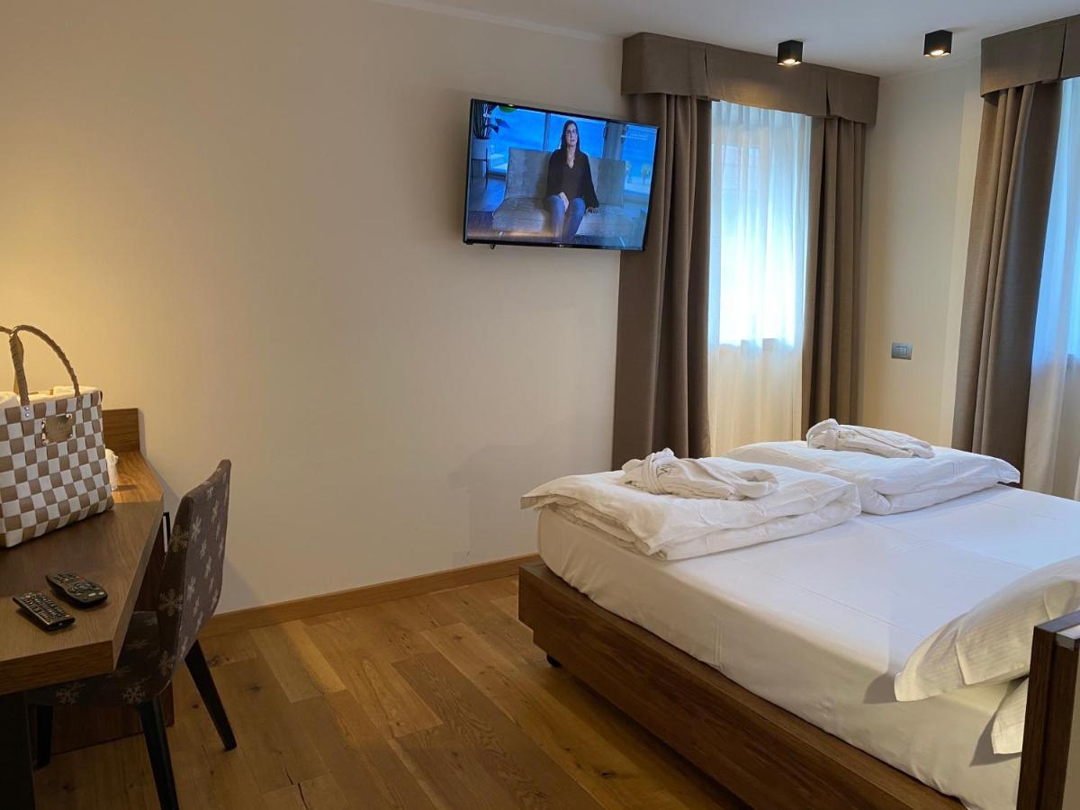 Dolomeet Boutique Hotel Pinzolo Exterior foto