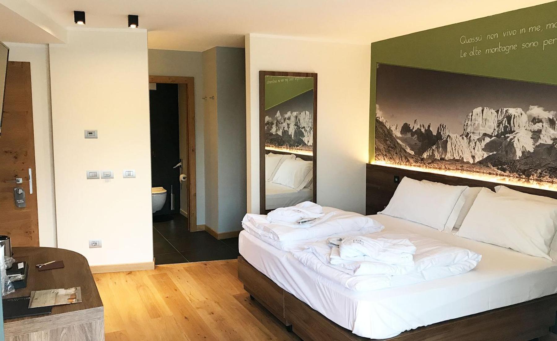 Dolomeet Boutique Hotel Pinzolo Exterior foto