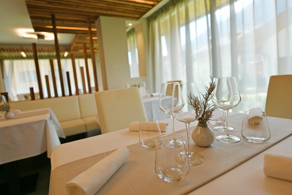 Dolomeet Boutique Hotel Pinzolo Exterior foto